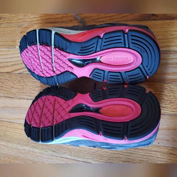 New Balance 990v4 Grey with Pink size 7.5 women's USA - Picture 12 of 12